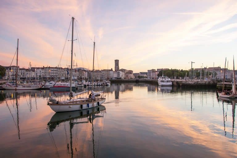 Port de La Rochelle au coucher du soleil.